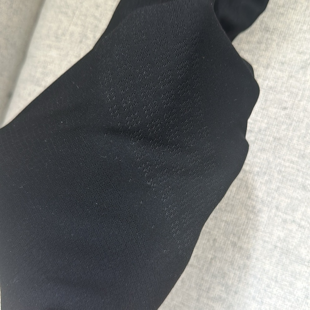 Lululemon tight - Picture 6 of 7